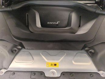 BMW iX3 80kWh M Sport Pro (286 ps) - HUD - PARK ASSIST - HK AUDIO