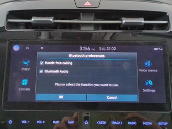 Hyundai Tucson 1.6 h T-GDi 13.8kWh Premium Plug-in 4WD (265 ps) - HEATED SEATS