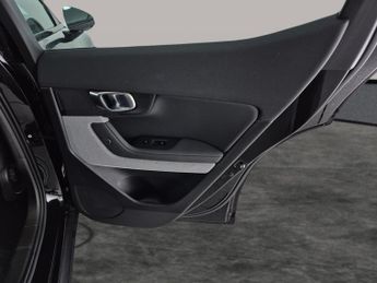 Polestar Polestar 2 Single Motor 69kWh Standard Range Fastback FWD (231 ps) - HEATED