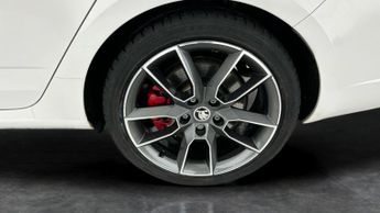 Skoda Octavia 2.0 TSI GPF vRS DSG (245 ps) - PADDLE SHIFT - AIR CON - SD CARD 