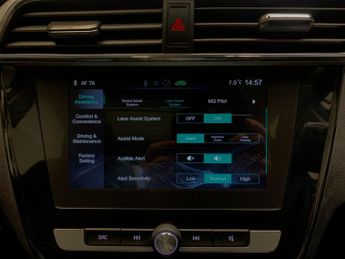 MG MG ZS 44.5kWh Exclusive (143 ps) - HEATED SEATS - NAV - BLIND SPOT ASS