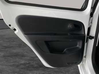 Volkswagen E-up! 36.8kWh e-up! (82 ps) - BLUETOOTH - CRUISE - DIGITAL CLIMATE CON