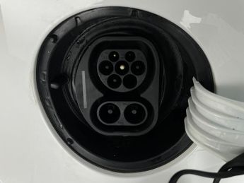 Volkswagen E-up! 36.8kWh e-up! (82 ps) - BLUETOOTH - CRUISE - DIGITAL CLIMATE CON