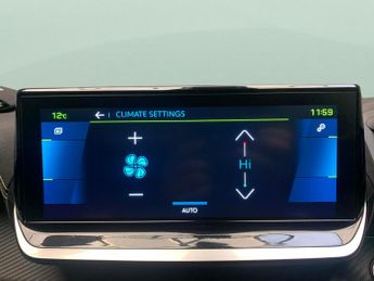 Peugeot E-2008 50kWh GT (7kW Charger) (136 ps) - LED - REVERSE CAM - NAV