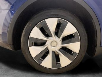 Tesla Model Y (Dual Motor) Long Range 4WDE (384 bhp) - HEATED STEERING