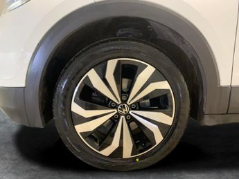 Volkswagen T-cross 1.0 TSI Black Edition DSG (110 ps) - AIR CON - DAB - PRIVACY GLA