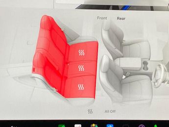 Tesla Model Y (Dual Motor) Long Range 4WDE (384 bhp) - HEATED STEERING