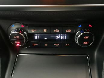 Mercedes-Benz CLA 1.6 CLA200 AMG Line Night Edition (Plus) Shooting Brake 7G-DCT (