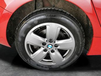 BMW 1 Series 1.5 118i SE DCT (140 ps) - KEYLESS ENTRY - LED - NAV