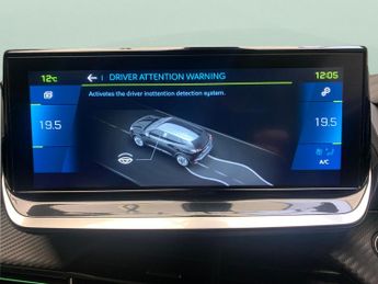 Peugeot E-2008 50kWh GT (7kW Charger) (136 ps) - LED - REVERSE CAM - NAV