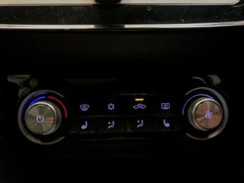 MG MG ZS 44.5kWh Exclusive (143 ps) - HEATED SEATS - NAV - BLIND SPOT ASS