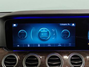 Mercedes-Benz E Class 2.0 E220d Sport G-Tronic+ (194 ps) - HEATED LEATHER - MIRROR PAC