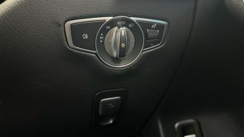 Mercedes-Benz EQC EQC 400 80kWh AMG Line 4MATIC (408 ps) - HEATED LEATHER - COMFOR