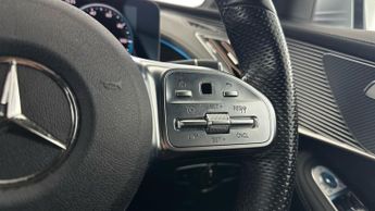 Mercedes-Benz EQC EQC 400 80kWh AMG Line 4MATIC (408 ps) - HEATED LEATHER - COMFOR