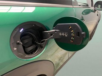 Mini Electric Hatch Cooper SE 32.6kWh Level 2 (184 ps) - ROOF AND MIRROR CAPS - BLAC
