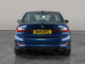 BMW 3 Series 2.0 330e 12kWh Sport Pro Plug-in (292 ps) - ACOUSTIC GLAZING