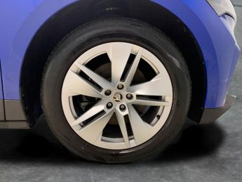 Skoda Enyaq 62kWh 60 (DC120kW) (179 ps) - NAV - WIFI - BLUETOOTH