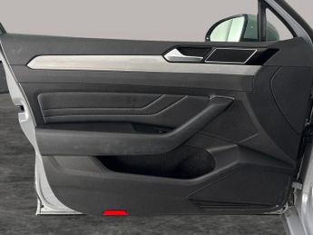 Volkswagen Passat 2.0 TDI EVO SEL DSG (150 ps) - LANE DEPARTURE  - BLUETOOTH