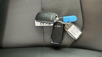 Kia Niro 64.8kWh 3 (201 bhp) - HEATED STEERING - BLIND SPOT ASSIST - LANE