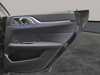 BMW i4 40 83.9kWh M Sport Gran Coupe eDrive (340 ps) - SUN PROTECTION G