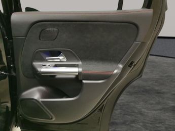 Mercedes-Benz EQA EQA 350 66.5kWh AMG Line (Premium) 4MATIC (292 ps) - HEATED LEAT