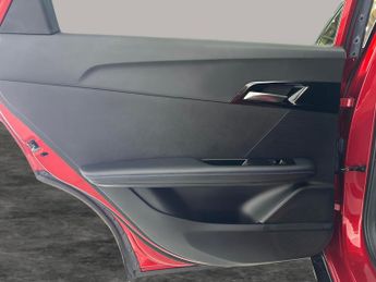 MG Mg4 64kWh Trophy Long Range (203 ps) - HEATED STEERING - BLIND SPOT 