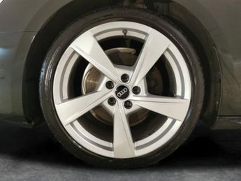 Audi A4 2.0 TDI 35 S line S Tronic (163 ps) - ELECTRIC SEATS - BLUETOOTH