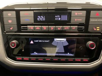 Volkswagen E-up! 18.7kWh e-up! (82 ps) - CLIMATE CONTROL - DAB - PRIVACY GLASS