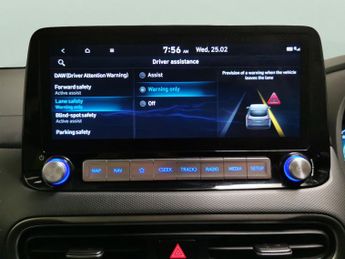 Hyundai Kona 39kWh Premium (10.5kW Charger) (136 ps) - HEATED SEATS - HEATED 