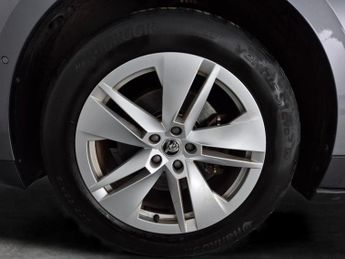 Skoda Enyaq 62kWh 60 (DC120kW) (179 ps) - SMARTLINK - NAV - WIFI