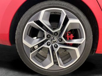 Skoda Octavia 2.0 TSI vRS DSG (245 ps) - SMARTLINK - HEATED SEATS - BLUETOOTH