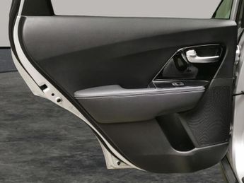 Kia Niro 64kWh 4 (201 bhp) - HEATED STEERING - LANE DEPARTURE  - HEAT PUM