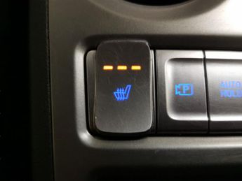 Hyundai Kona 39kWh Premium (10.5kW Charger) (136 ps) - HEATED SEATS - HEATED 
