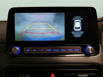 Hyundai Kona 39kWh Premium (10.5kW Charger) (136 ps) - HEATED SEATS - HEATED 