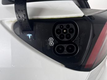 Tesla Model Y SUV RWD (346 ps) - LED - REVERSE CAM - NAV