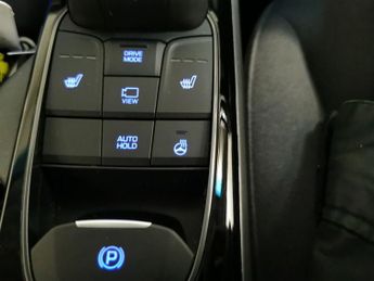 Hyundai Ioniq 38.3kWh Premium (136 ps) - LED - REVERSE CAM - NAV
