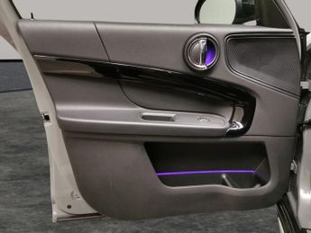 Mini Countryman 1.5 10kWh Cooper SE Classic Plug-in ALL4 (222 ps) - ROOF AND MIR