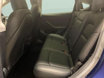 Tesla Model Y (Dual Motor) Long Range 4WDE (384 bhp) - HEATED STEERING