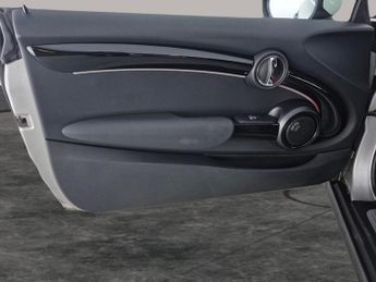 Mini Electric Hatch Cooper SE 32.6kWh Level 3 (184 ps) - PAN ROOF - HUD - HK AUDIO