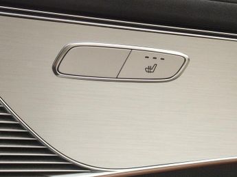 Mercedes-Benz EQC EQC 400 80kWh Sport 4MATIC (408 ps) - HEATED LEATHER - MIRROR PA