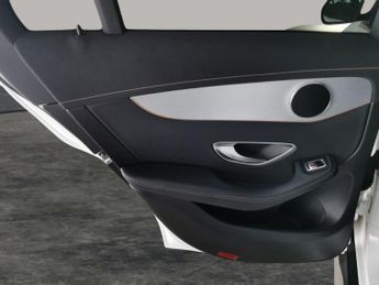 Mercedes-Benz EQC EQC 400 80kWh Sport 4MATIC (408 ps) - HEATED LEATHER - MIRROR PA