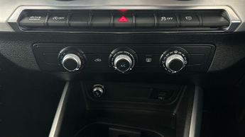 Audi Q2 1.5 TFSI CoD 35 S line S Tronic (150 ps) - CRUISE - DRIVING MODE