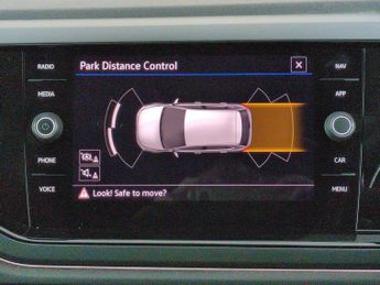 Volkswagen Polo 1.0 TSI R-Line DSG (95 ps) - WIFI - LANE DEPARTURE  - BLUETOOTH