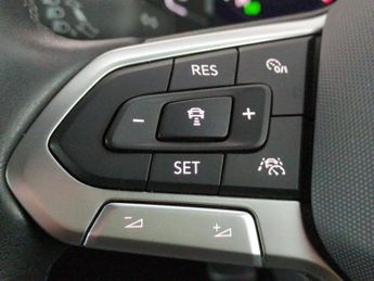 Volkswagen Polo 1.0 TSI R-Line DSG (95 ps) - WIFI - LANE DEPARTURE  - BLUETOOTH