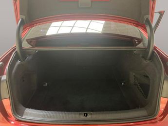 Audi A4 2.0 TDI 35 Sport S Tronic (150 ps) - CRUISE - DRIVING MODES - PA