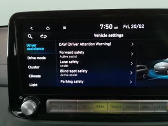Hyundai Kona 64kWh Premium (10.5kW Charger) (204 ps) - LED - REVERSE CAM - NA