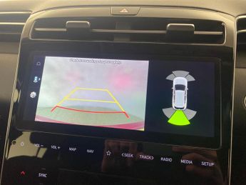 Hyundai Tucson 1.6 h T-GDi Premium (230 ps) - NAV - HEATED STEERING - BLIND SPO