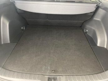 Toyota RAV4 2.5 VVT-h GPF Design CVT 4WD (222 ps) - BLUETOOTH - SPEED LIMIT 