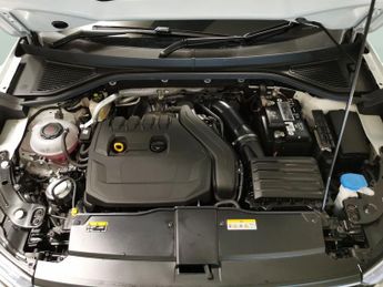 Volkswagen T-Roc 1.5 TSI GPF EVO SEL DSG (150 ps) - BLUETOOTH - DIGITAL DASH