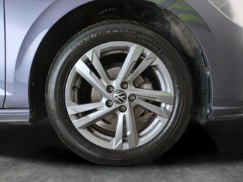 Volkswagen Polo 1.0 TSI R-Line DSG (95 ps) - WIFI - LANE DEPARTURE  - BLUETOOTH